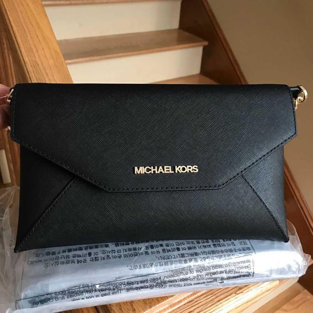 New Michael Kors Jet Set Medium Envelope Clutch